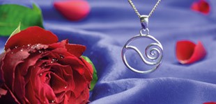 SOUL ABUNDANCE - Schmuck der die Seele verwöhnt, Chakren und Organsysteme 
hinter den Chakren ausgleichen kann!